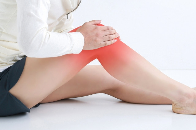 膝の痛みイメージ画像